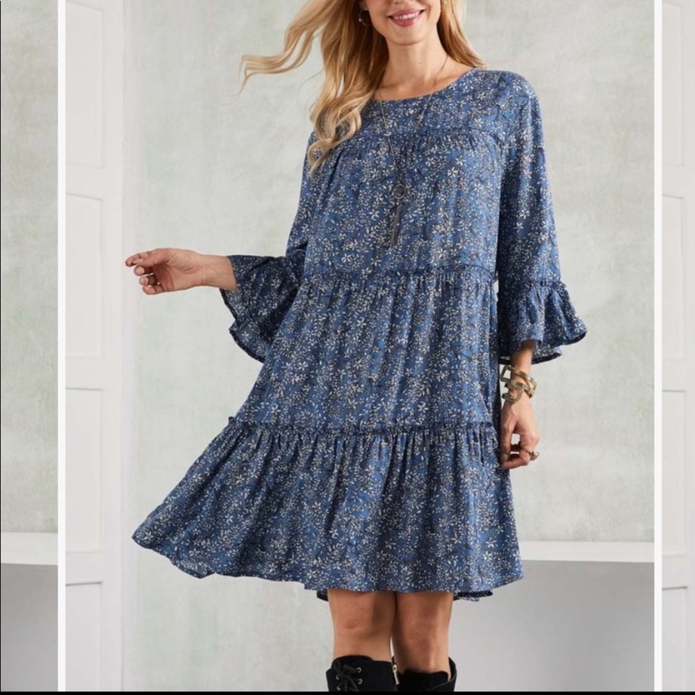 Light Blue Floral Flute-Sleeve Peasant Dress - Picture 4 of 13